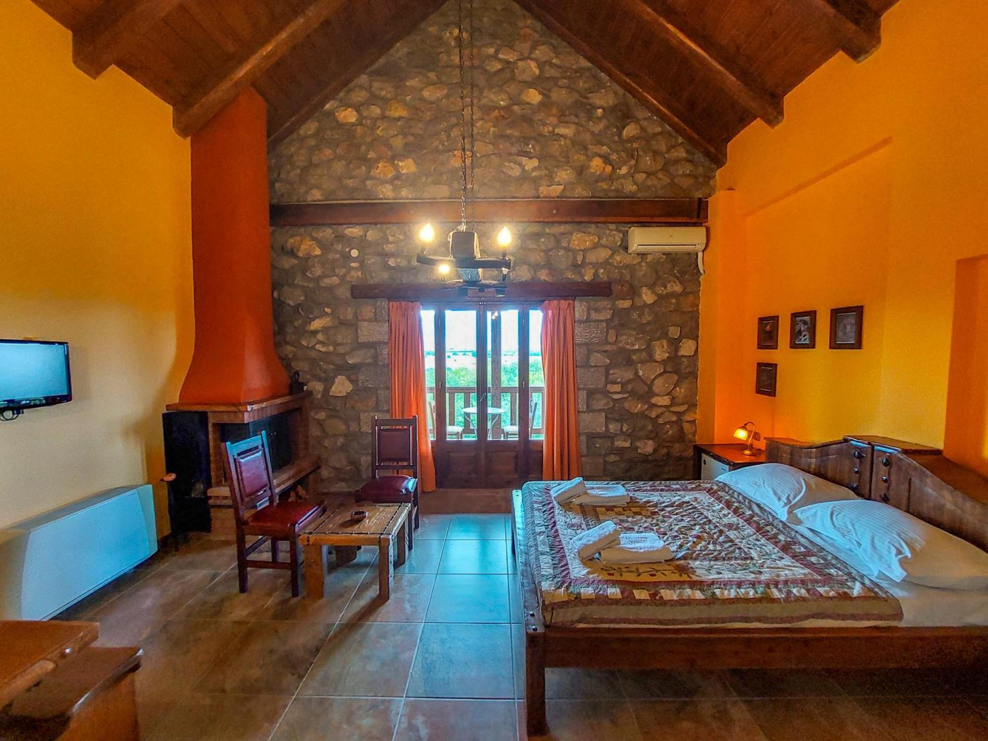 Metohi Hotel Marioláta Екстериор снимка